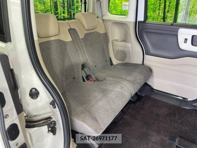 Honda N BOX 2018-03 278563-9