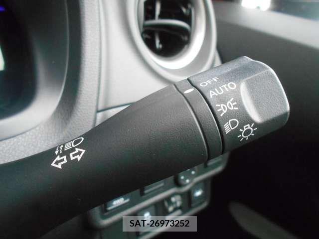 Nissan NOTE 2018-07 201441-12