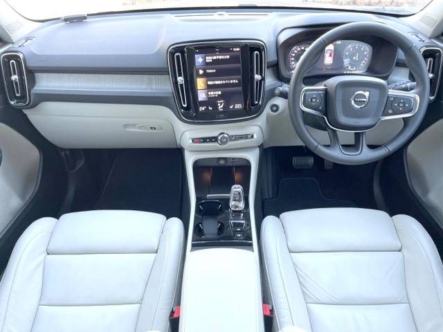 Volvo XC40 2019-01 19108-1