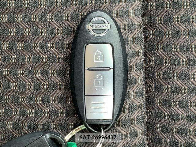 Nissan NOTE 2018-08 340816-29