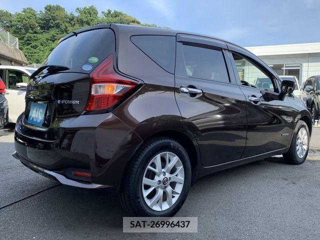 Nissan NOTE 2018-08 340816-1