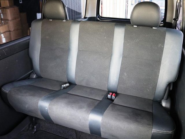 Toyota HIACE VAN 2018-01 15216-2