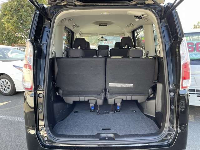 Nissan SERENA 2017-01 10537-23