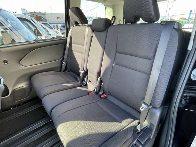 Nissan SERENA 2017-01 10537-21