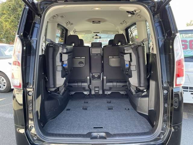 Nissan SERENA 2017-01 10537-24