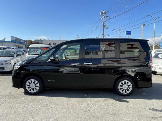 Nissan SERENA 2017-01 10537-7