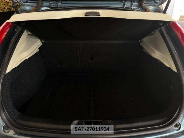 Volvo V40 2013-09 288644-13