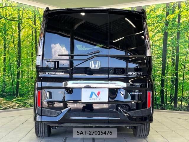 Honda e 2019-12 332400-16