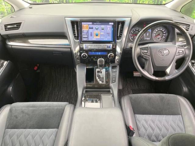 Toyota VELLFIRE 2015-12 184335-1