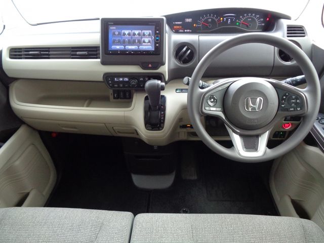 Honda N BOX 2018-10 189866-1