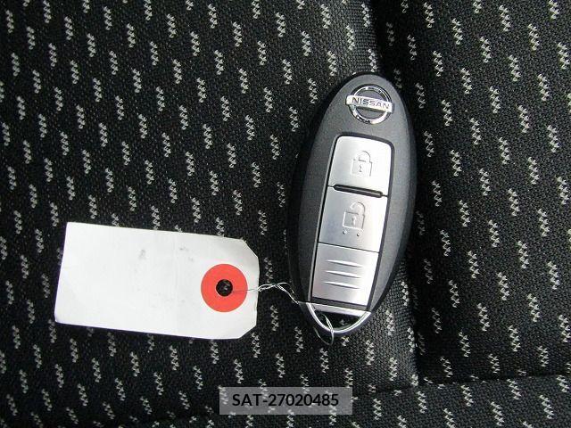 Nissan DUALIS 2010-02 267687-11