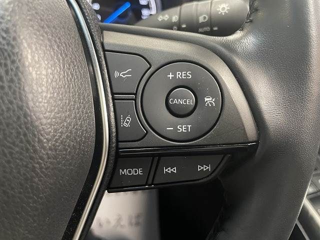 Toyota HARRIER HYBRID 2020-10 15662-13