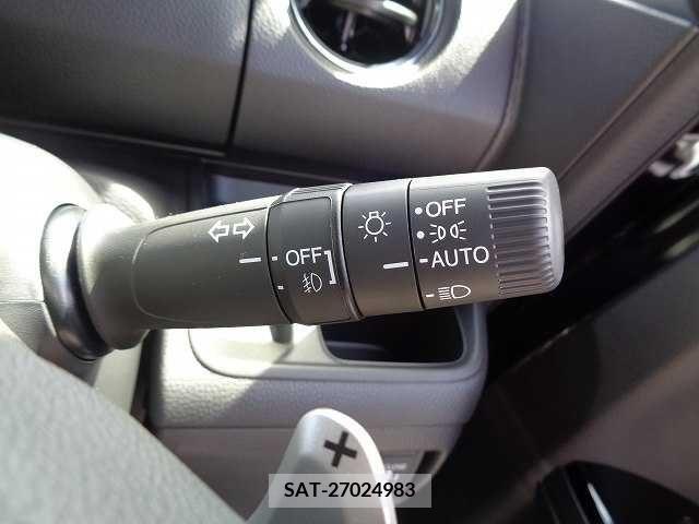 Honda N BOX 2022-10 203834-12