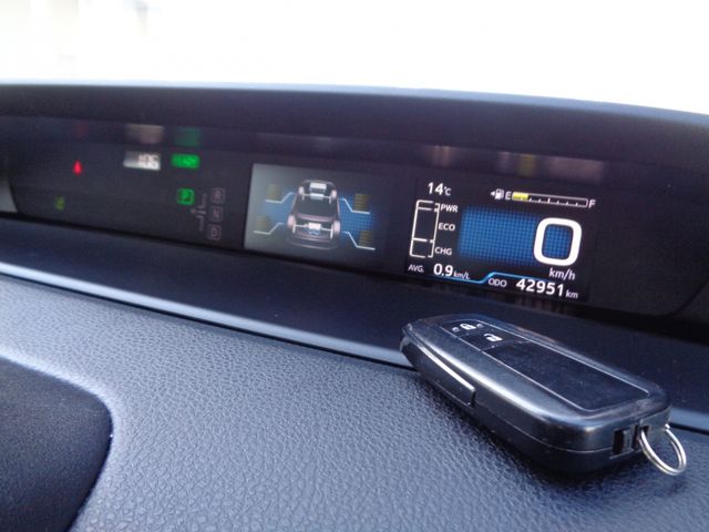 Toyota PRIUS 2019-06 24312-22