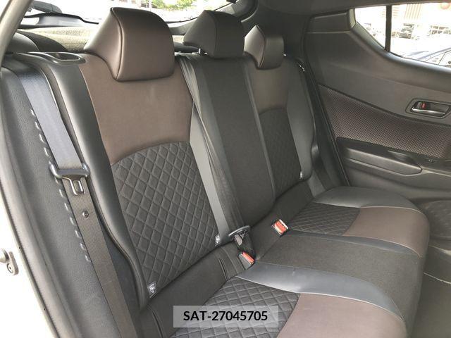 Toyota C-HR 2018-07 264142-13