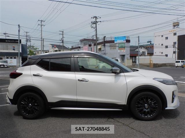 Nissan KICKS 2021-07 274422-2