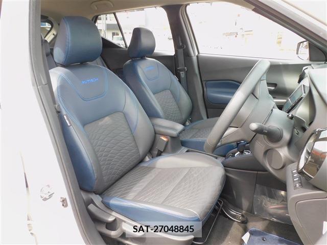 Nissan KICKS 2021-07 274422-14
