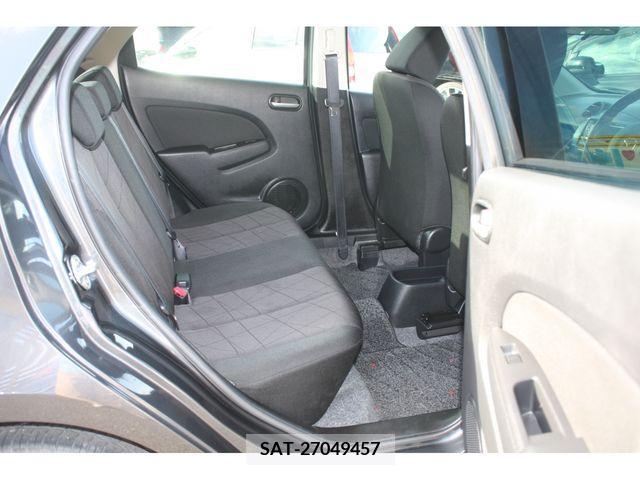 Mazda DEMIO 2013-06 214076-15