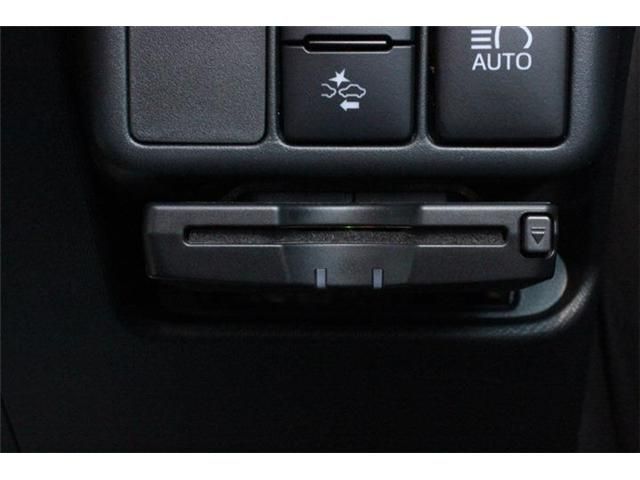 Toyota AQUA 2018-03 186975-10