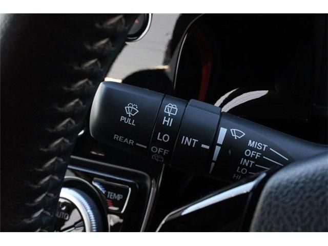 Toyota AQUA 2018-03 186975-12