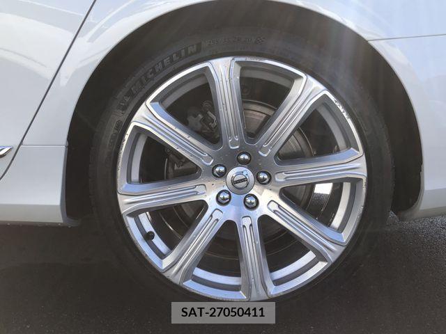 Volvo V90 2017-09 345121-28