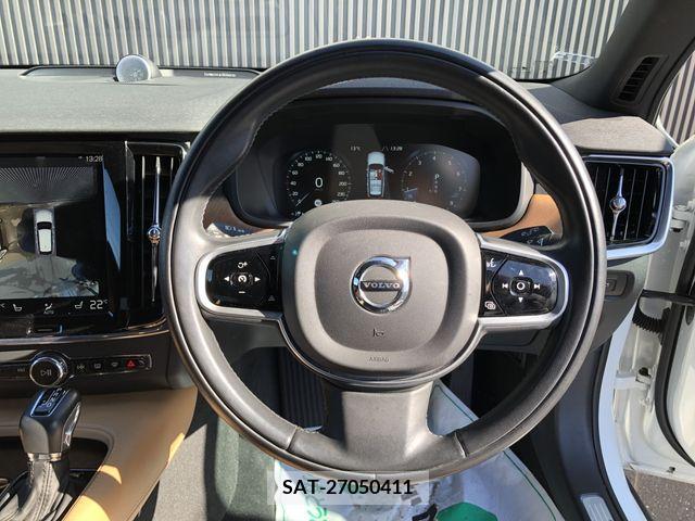 Volvo V90 2017-09 345121-15