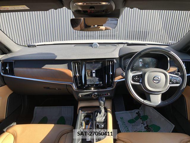 Volvo V90 2017-09 345121-1