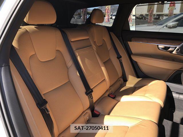 Volvo V90 2017-09 345121-12