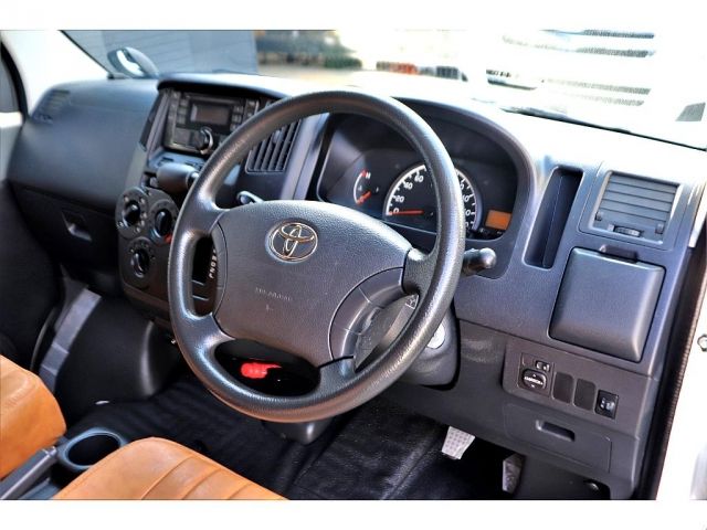Toyota LITEACE VAN 2017-01 13963-13