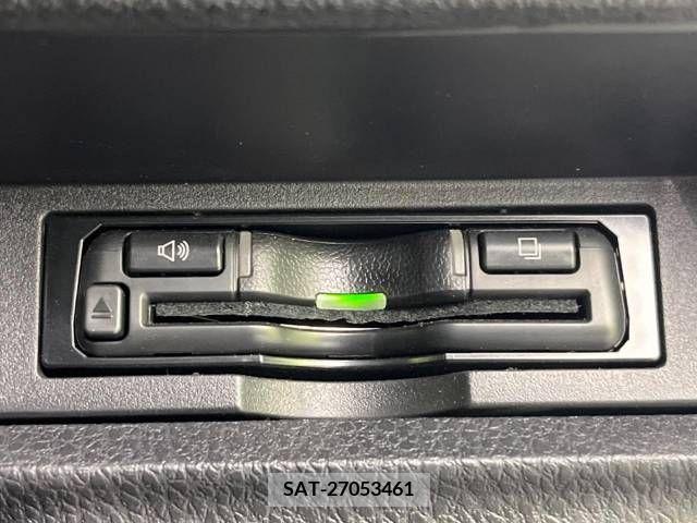 Toyota VOXY 2021-06 375978-6