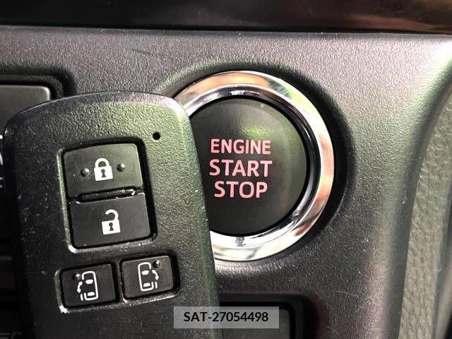 Toyota VOXY 2018-03 341984-12