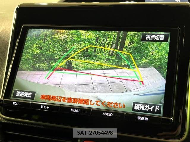 Toyota VOXY 2018-03 341984-6