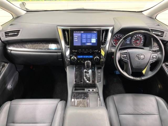 Toyota ALPHARD 2021-02 184918-1