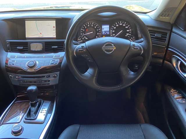 Nissan FUGA 2009-12 17647-9