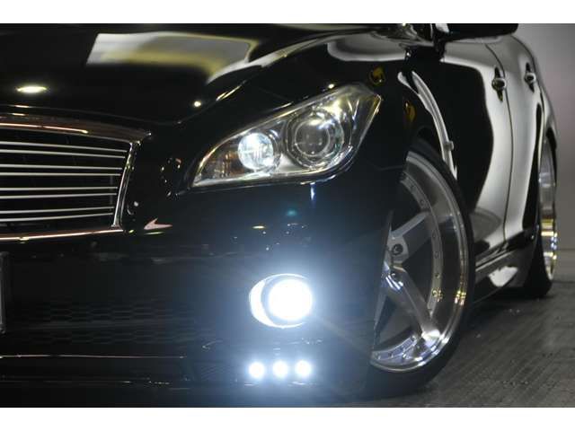 Nissan FUGA 2009-12 17647-5