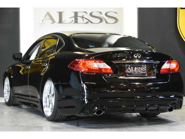 Nissan FUGA 2009-12 17647-18