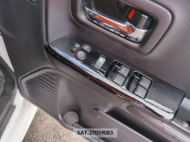 Suzuki SPACIA 2018-12 217651-17