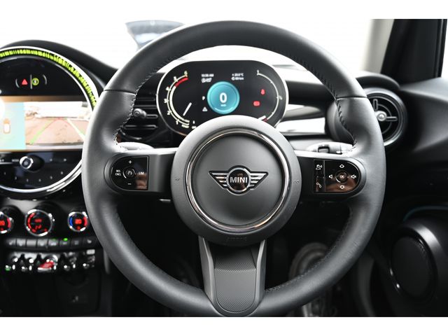 Bmw MINI 2022-08 12579-18