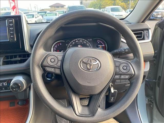 Toyota RAV4 2019-06 187091-1