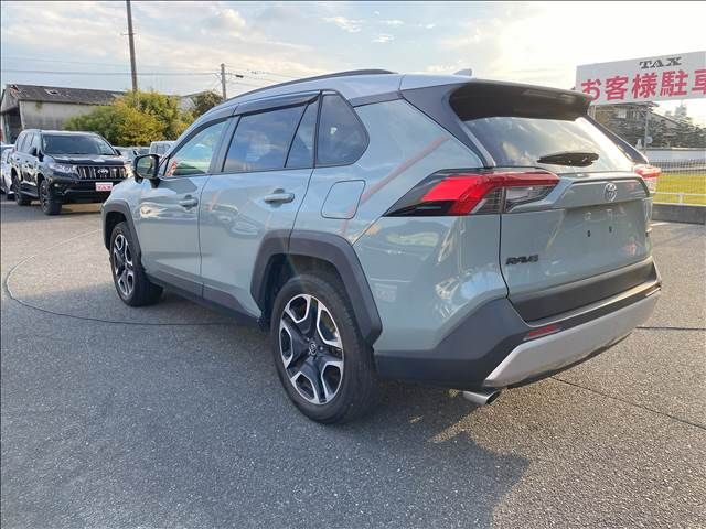 Toyota RAV4 2019-06 187091-2