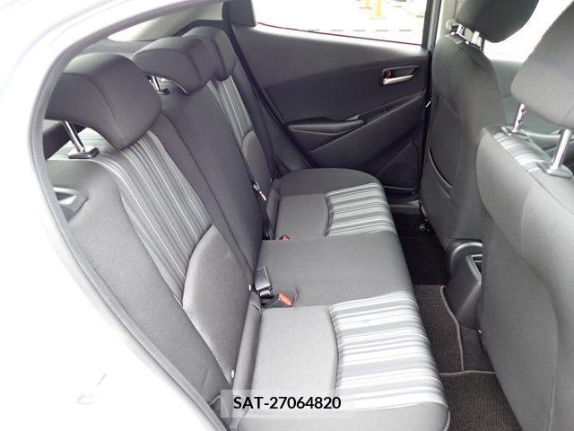 Mazda MAZDA2 2021-12 210051-17
