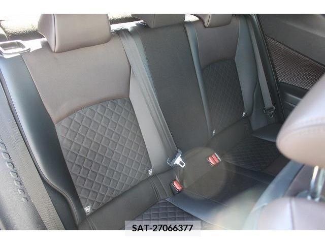 Toyota C-HR 2017-02 225265-13