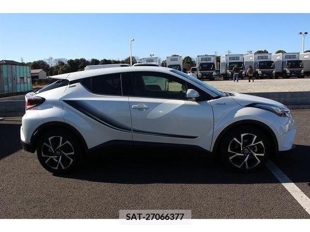 Toyota C-HR 2017-02 225265-8