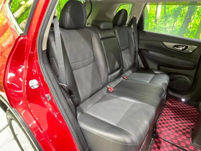 Nissan X-TRAIL 2015-01 185318-11