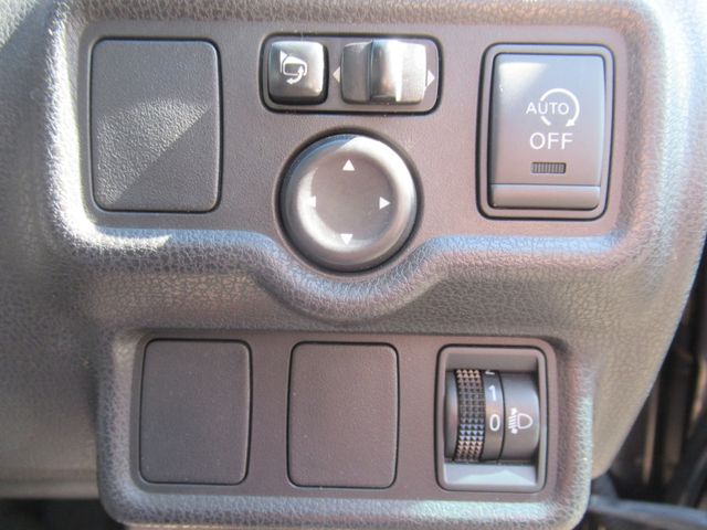 Nissan NOTE 2013-01 620-24