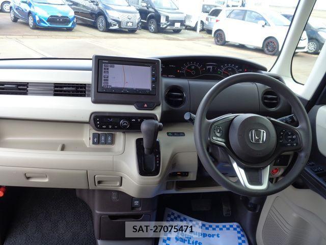 Honda N BOX 2018-05 221908-1