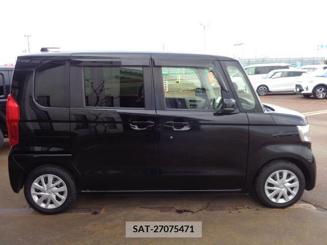 Honda N BOX 2018-05 221908-4