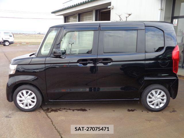 Honda N BOX 2018-05 221908-5