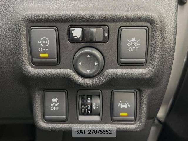 Nissan NOTE 2017-03 251493-5