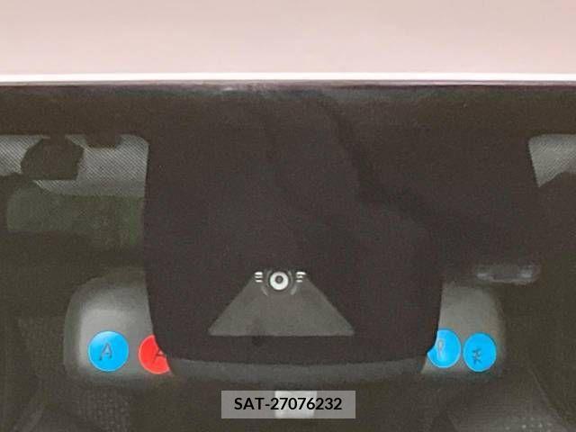 Toyota PRIUS 2019-04 282110-2